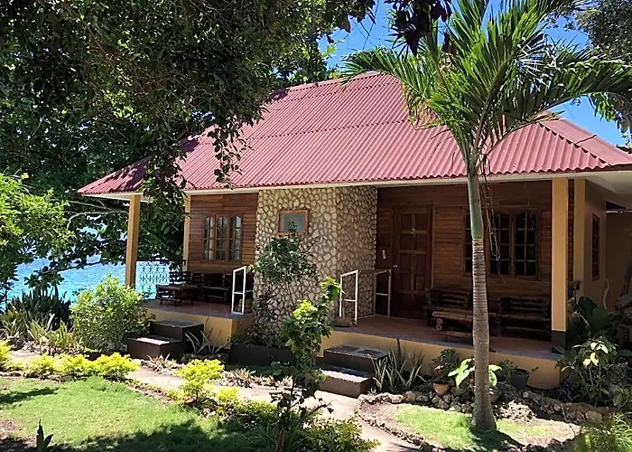 Tipolo Hotel Moalboal